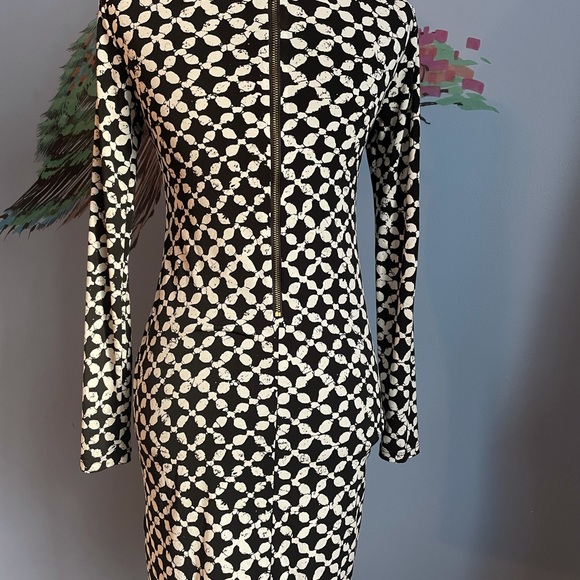 Michael Kors black and white long sleeve size XS dress - Picture 7 of 13